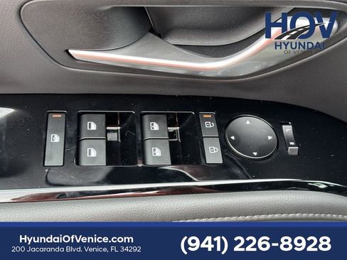 New 2025 Hyundai Santa Cruz Limited image 16