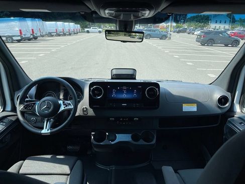 New 2026 Mercedes-Benz Sprinter 2500 image 7