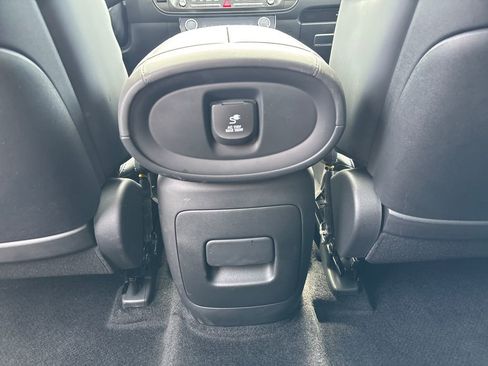 Used 2026 Hyundai Palisade Calligraphy image 19