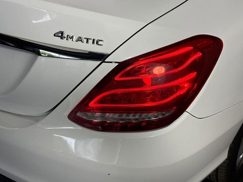 Used 2015 Mercedes-Benz C 300 4MATIC Sedan image 34
