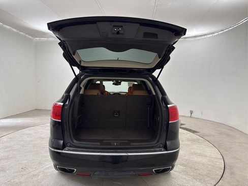 Used 2017 Buick Enclave Premium image 18