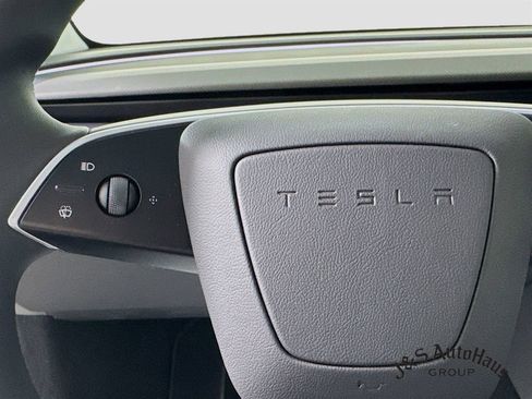 Used 2026 Tesla Model Y Performance image 13