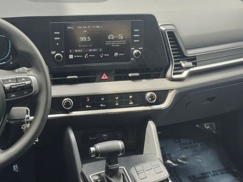 Used 2025 Kia Sportage LX FWD image 20