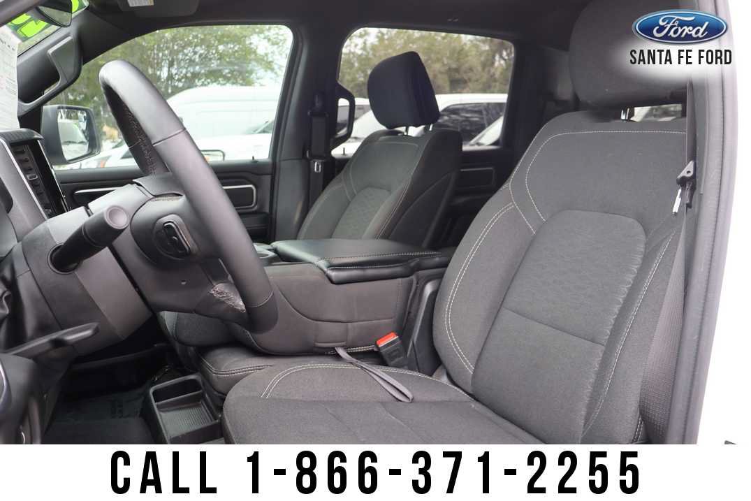 Used 2025 RAM 1500 Big Horn AWD/4WD image 14