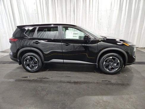 New 2026 Nissan Rogue SV w/ SV Premium Package image 2