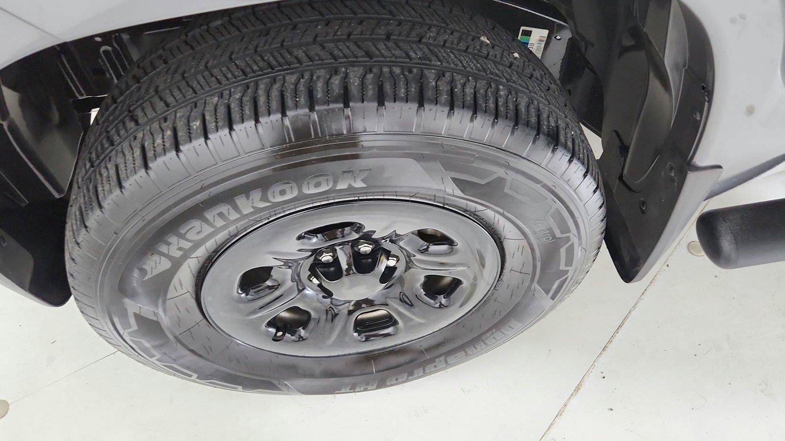 Used 2024 Nissan Frontier S w/ Technology Package AWD/4WD image 60