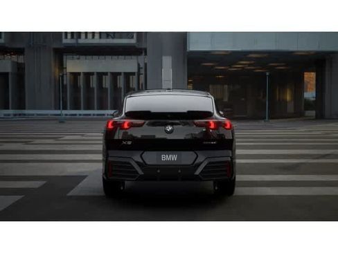 New 2026 BMW X2 xDrive28i w/ Technology Package AWD/4WD image 5