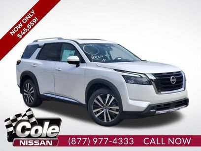 New 2025 Nissan Pathfinder Platinum w/ Cargo Package