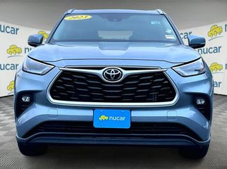 Used 2023 Toyota Highlander XLE video 2
