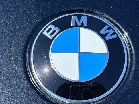 New 2026 BMW 330i Sedan w/ M Sport Package RWD image 9