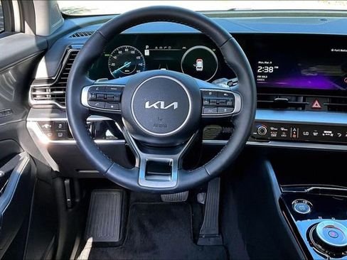 Used 2025 Kia Sportage SX Prestige image 8