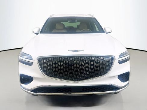 Used 2026 Genesis GV70 2.5T Advanced AWD/4WD image 2
