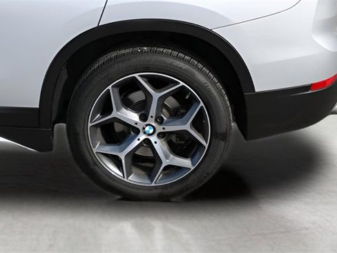 Used 2018 BMW X1 sDrive28i image 9