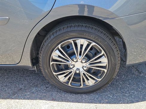 Used 2017 Toyota Corolla LE w/ Carpet Mat Package (TMS) FWD image 7