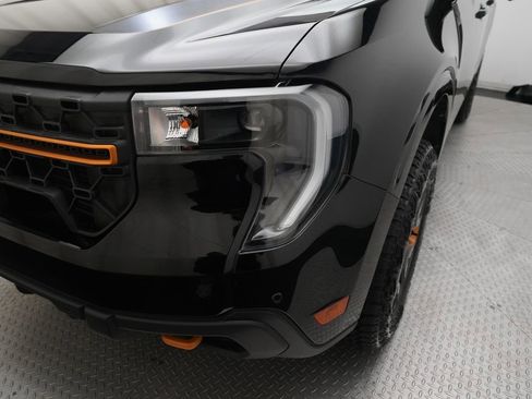 Used 2025 Ford Maverick Tremor image 22