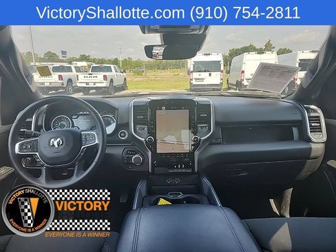 Used 2025 RAM 1500 Big Horn AWD/4WD image 5
