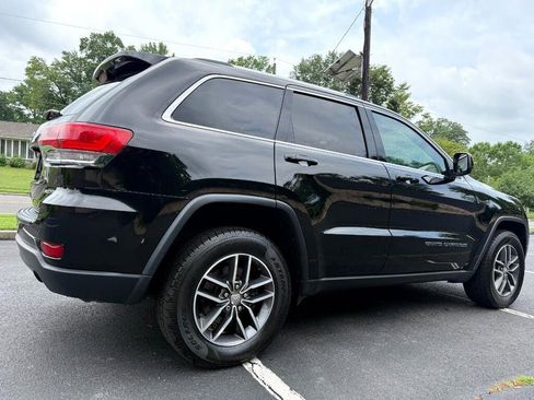 Used 2018 Jeep Grand Cherokee Laredo image 6