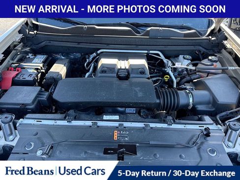 Used 2024 Chevrolet Colorado Z71 w/ Z71 Convenience Package 2 image 11