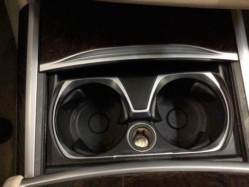 Used 2018 BMW 740i RWD image 24