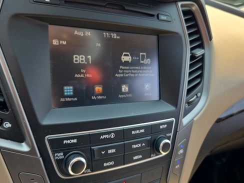 Used 2017 Hyundai Santa Fe Sport 2.0T FWD image 18