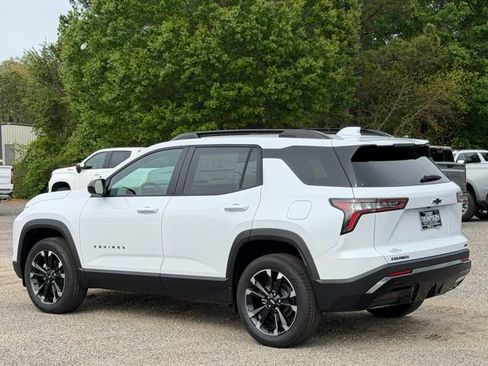 New 2026 Chevrolet Equinox RS w/ LPO, Floor Liner Package image 7