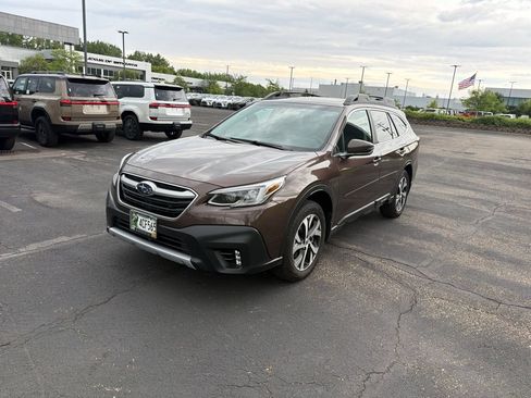 Used 2021 Subaru Outback Limited w/ Popular Package #2 AWD/4WD image 6