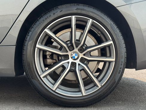 Used 2021 BMW 330i xDrive Sedan w/ Premium Package AWD/4WD image 16