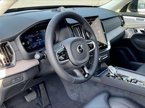 New 2026 Volvo XC90 T8 Ultra w/ Lounge Package image 8