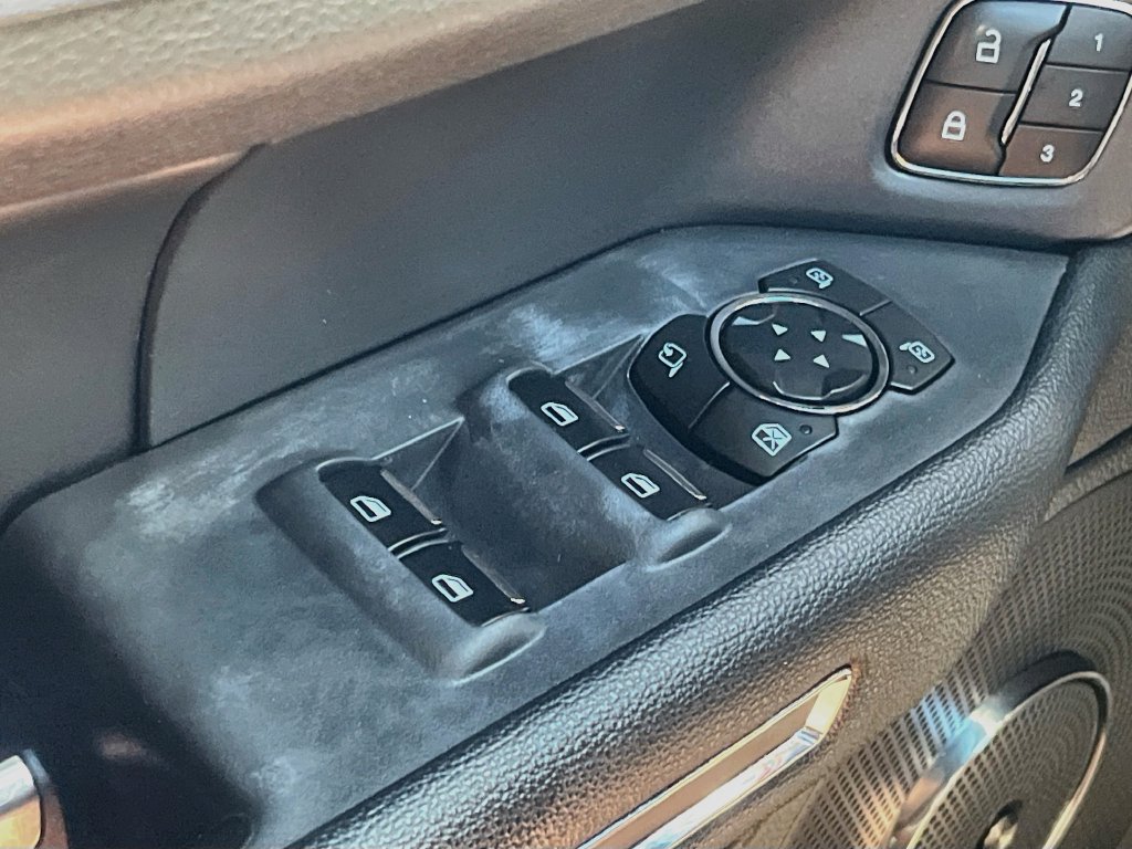 Used 2023 Ford Expedition Max Limited AWD/4WD image 18