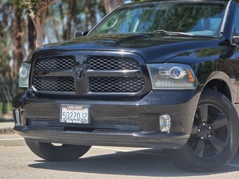 Used 2014 RAM 1500 Express w/ Black Ram 1500 Express Group RWD image 10