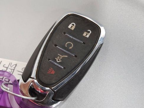 Used 2022 Chevrolet Equinox LT image 48