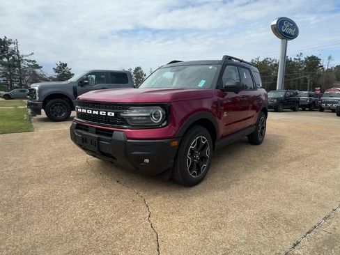 New 2026 Ford Bronco Sport Outer Banks w/ Outer Banks Tech Package+ AWD/4WD image 2