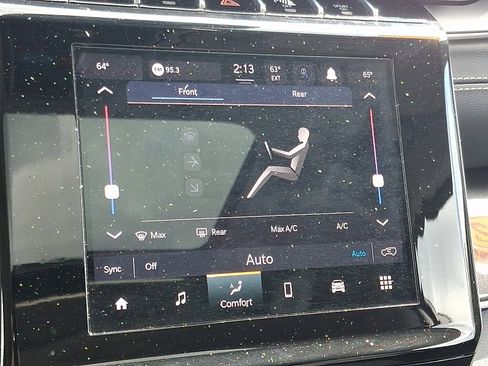 Certified 2022 Jeep Grand Cherokee L Laredo w/ Luxury Tech Group I image 17