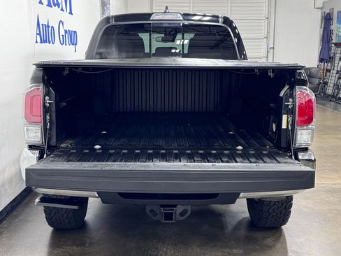 Used 2023 Toyota Tacoma TRD Off-Road w/ Black Out Package (TMS) image 6