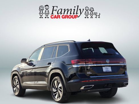 New 2026 Volkswagen Atlas SE FWD image 3