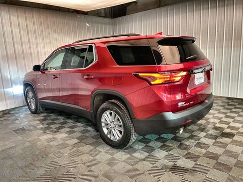 Used 2023 Chevrolet Traverse LT image 6