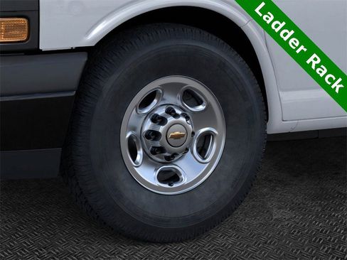 New 2025 Chevrolet Express 2500 image 9