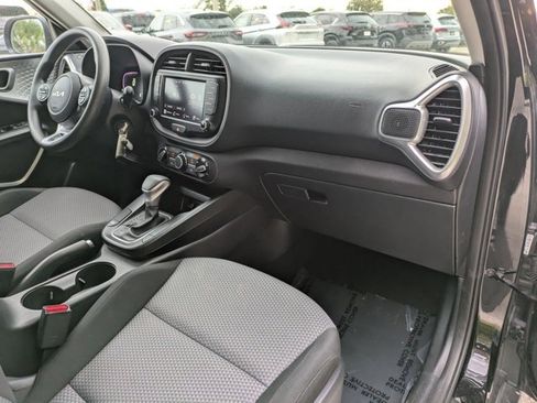 Used 2023 Kia Soul LX w/ Option Group 015 image 25
