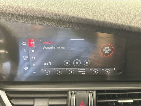 Used 2022 Alfa Romeo Giulia Ti image 13