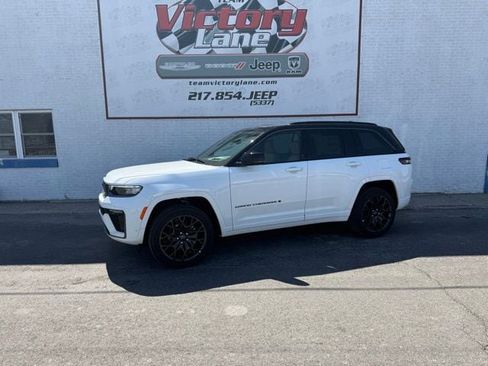New 2026 Jeep Grand Cherokee Summit AWD/4WD image 1