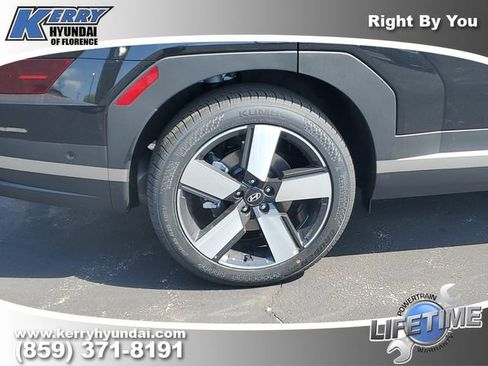 New 2026 Hyundai Santa Fe Limited FWD image 5