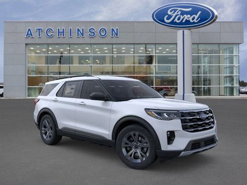 Used 2026 Ford Explorer Active w/ Active Comfort Package image 7