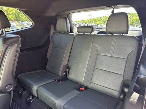 Used 2025 GMC Acadia AT4 w/ Luxury Package AWD/4WD image 28
