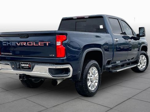 Used 2020 Chevrolet Silverado 2500 LTZ w/ LTZ Convenience Package AWD/4WD image 12