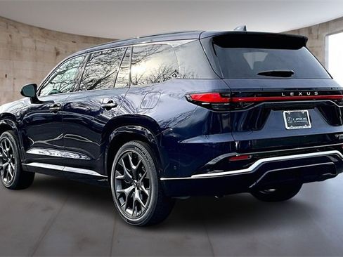 New 2025 Lexus TX 500h AWD image 3