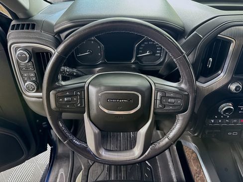 Used 2022 GMC Sierra 2500 Denali w/ Denali Ultimate Package AWD/4WD image 17
