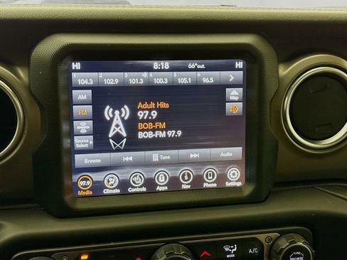 Used 2021 Jeep Wrangler Unlimited Rubicon AWD/4WD image 17