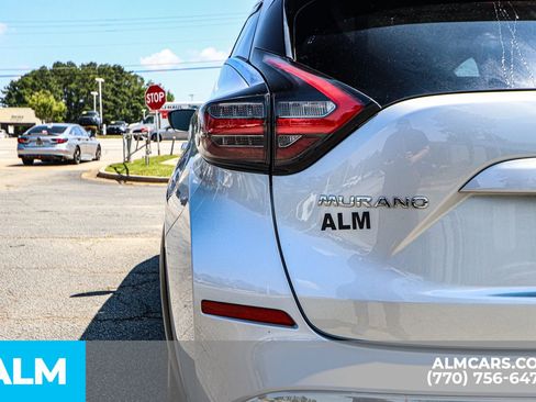 Used 2023 Nissan Murano SV image 17