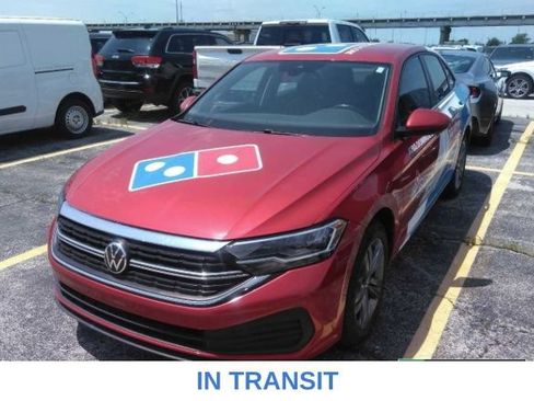 Used 2023 Volkswagen Jetta SE FWD image 1