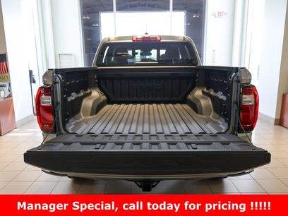 New 2026 GMC Canyon Elevation w/ Convenience Package